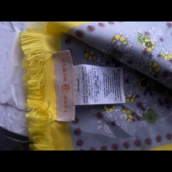 Tory Burch Scarf (BRAND NEW) - Picture 2 of 3